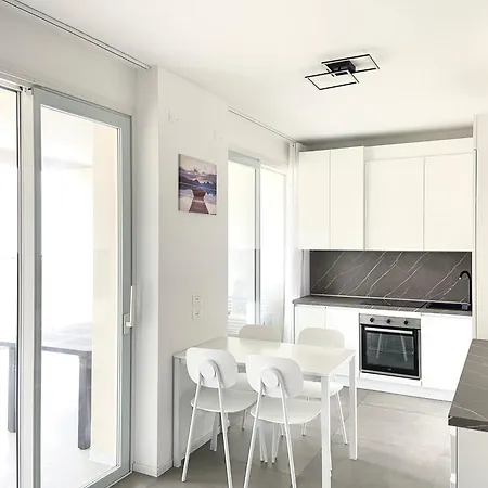 Appartamento Tahiti Frontemare - - Solo Famiglie Lido di Jesolo