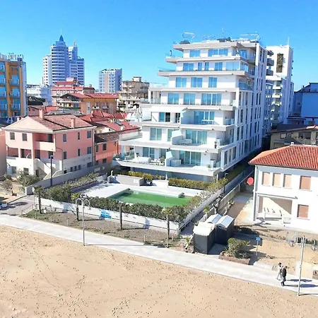 Tahiti Frontemare - - Family Lido di Jesolo