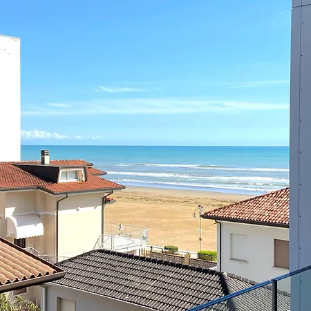 Tahiti Frontemare - - Family Lido di Jesolo